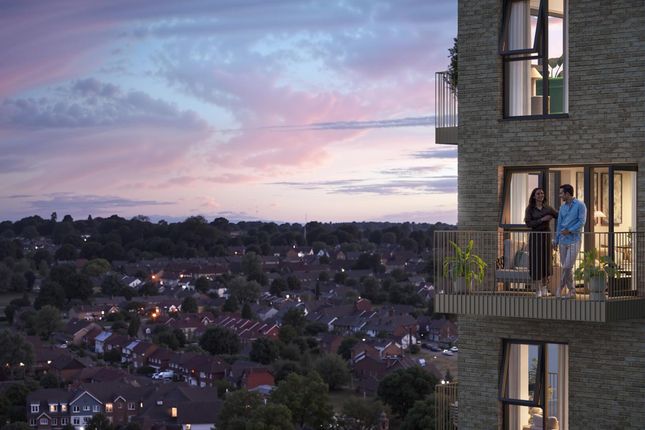 Lytton Way, Stevenage photo 2