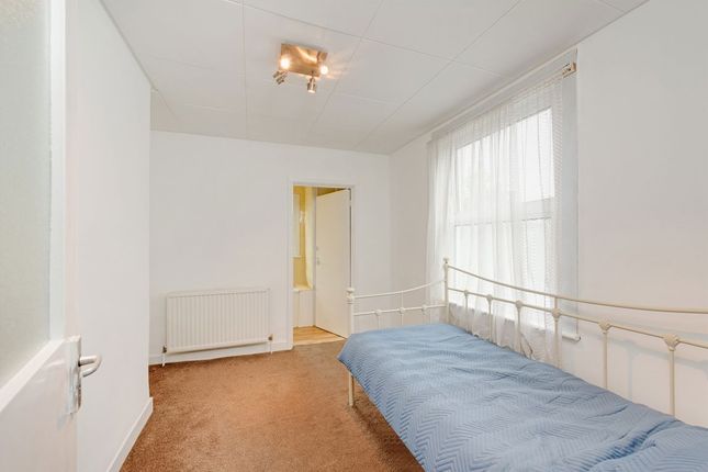 46, Berrymead Gardens, London photo 4