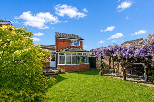 1, Barnard Close, Camberley photo 2