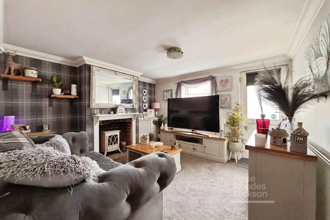 15, Ash Road, Isle of Wight photo 2