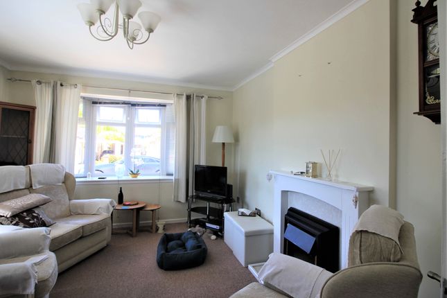 24, Pembrey Close, Norwich photo 3