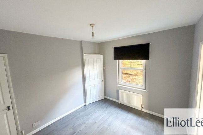 115 Park Road, Uxbridge photo 3
