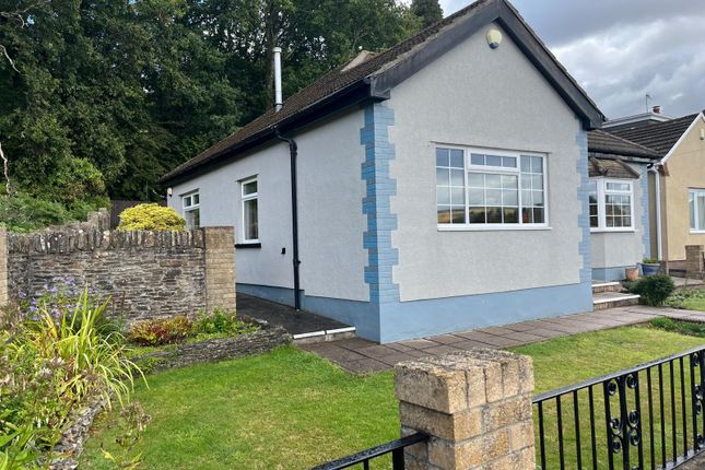 19, The Walk, Hengoed photo 3