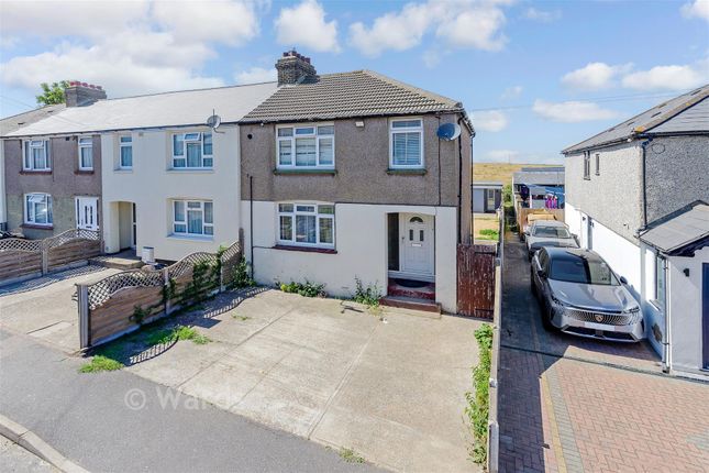 18, The Crescent, Greenhithe photo 2