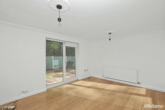 36, Stone Barn Lane, Runcorn photo 3