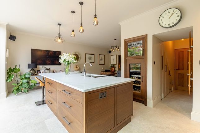21, Walham Grove, London photo 5