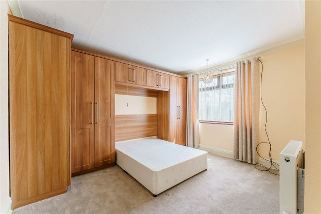 10, Stockingate, Pontefract photo 4
