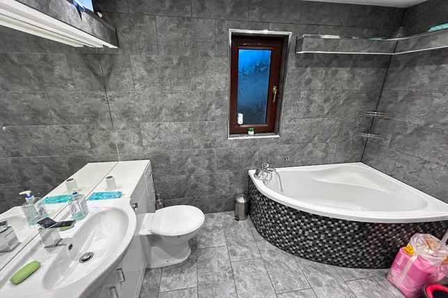 Bearside Road, St. Ninians, Stirling, FK7 9BX, Stirling photo 4