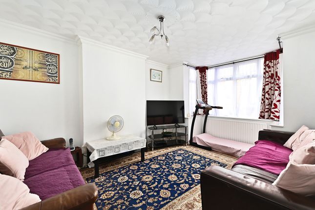 18, York Road, Farnborough photo 4