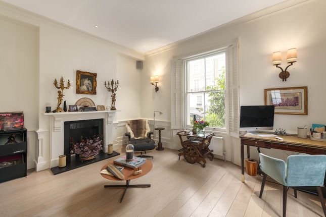 44, Lamont Road, London photo 4