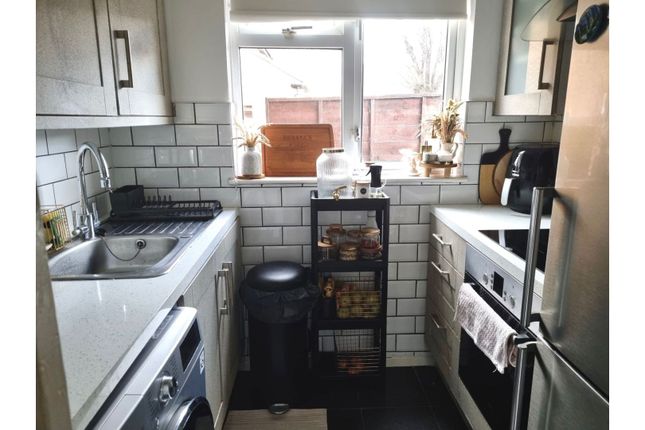 Terraced house for sale in Canterbury Close, London