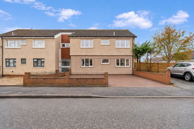 2-bed flat on Valeview, Stenhousemuir, £119,995