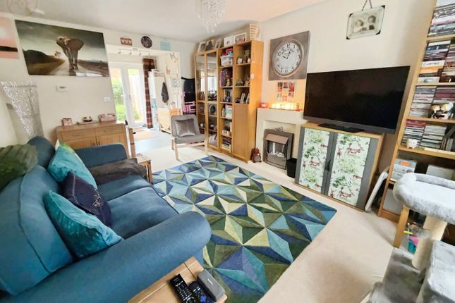48, Thorndike Way, Burnham - On - Sea photo 2
