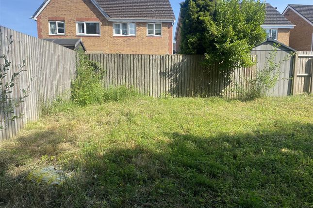 Garden To The Rear Of 33, Erw Werdd, Swansea photo 2