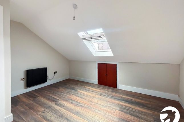 12b, Brook Street, Erith photo 2