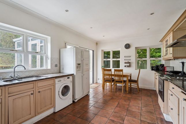 3, Goosefields, Rickmansworth photo 4