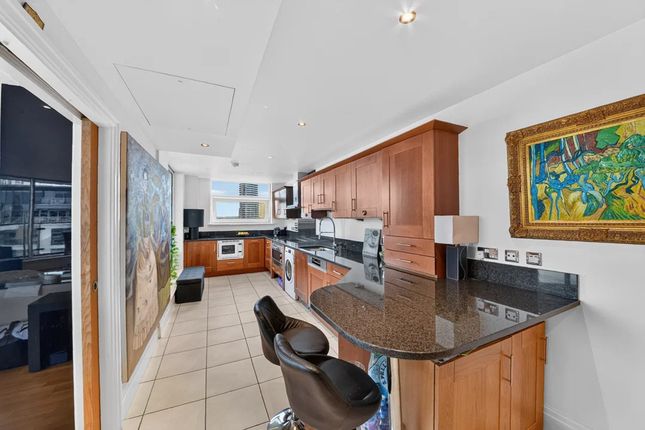 Flat 46 Chelsea Vista,, The Boulevard, Imperial Wharf photo 4