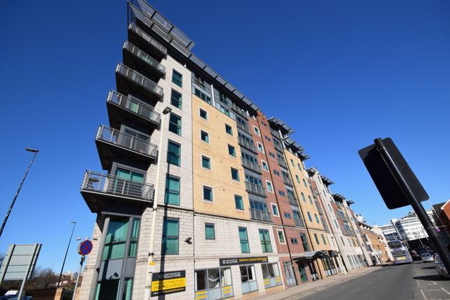 Flat to rent in City Point 2, 156 Chapel Street, Salford