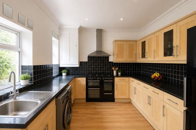 Lyndhurst Road, Worthing photo 5