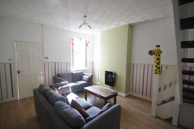 Terraced house to rent in Windermere Street, West End, Leicester