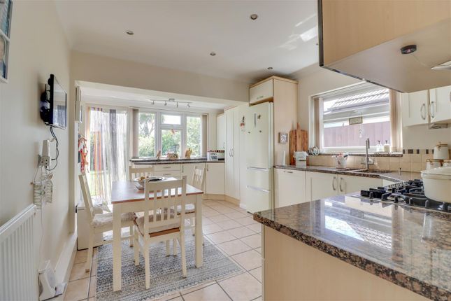 35, Downham Road, Wickford photo 5