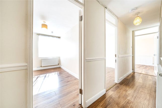 34, Priory Crescent, London photo 4