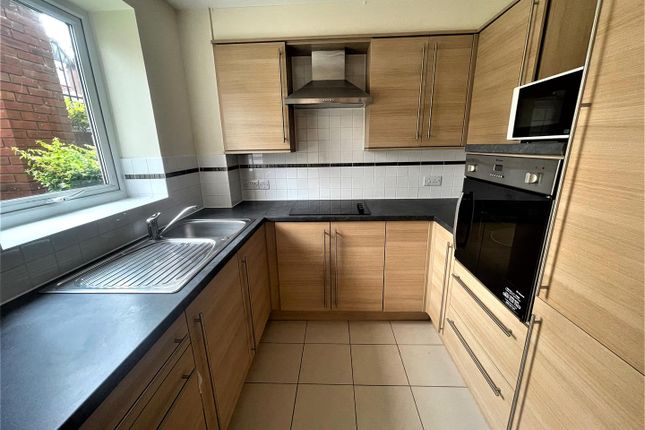 Flat for sale in Elliott Court, High Street North, Dunstable