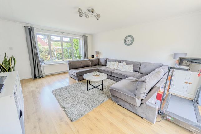 10, Claremont Rise, Uckfield photo 3