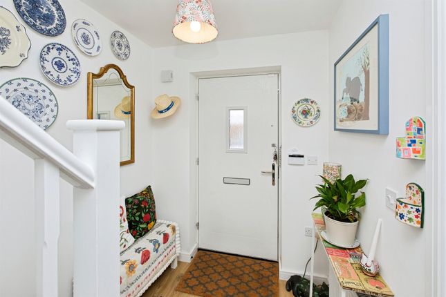 10, Culver Drive, BURTON-ON-TRENT photo 2
