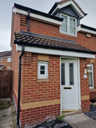 Terraced house to rent in Elderberry Close, Walsall, West Midlands, Ws5