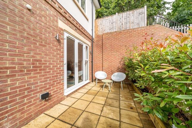 Flat for sale in Hawthorne Court, Woodcote Valley Road, West Purley