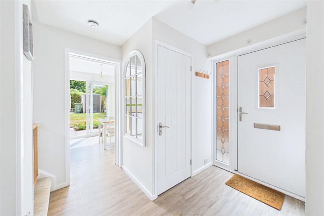 107, Cannons Gate, Clevedon photo 3