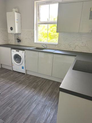 Studio to rent in Priory Terrace, Leamington Spa