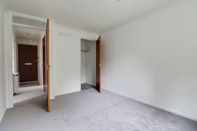 Flat for sale in Geralds Road, High Wycombe