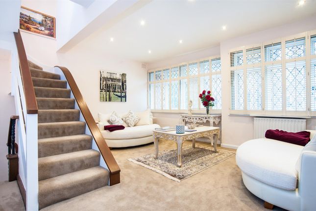 3 bed property for sale in The Village, North End Way, London NW3