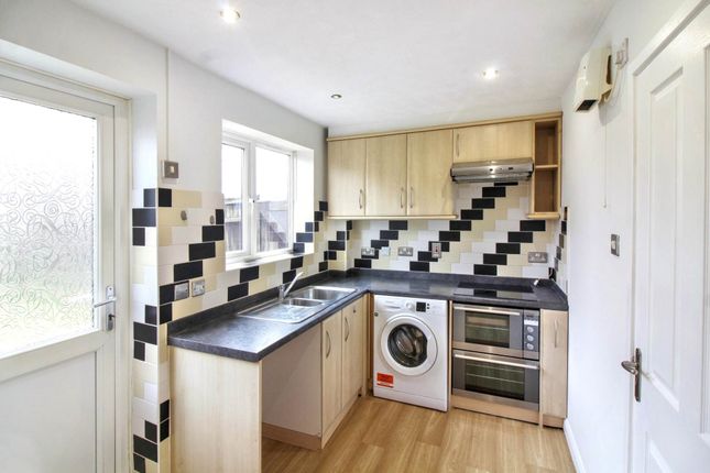 117, Magpie Way, Winslow photo 2