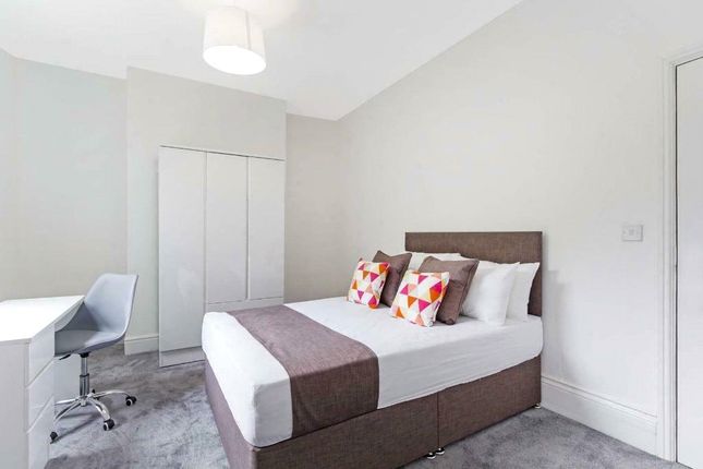 22,, Herbert St, London photo 2