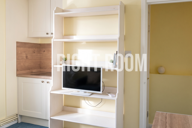 62 Finborough Road, London, London photo 5