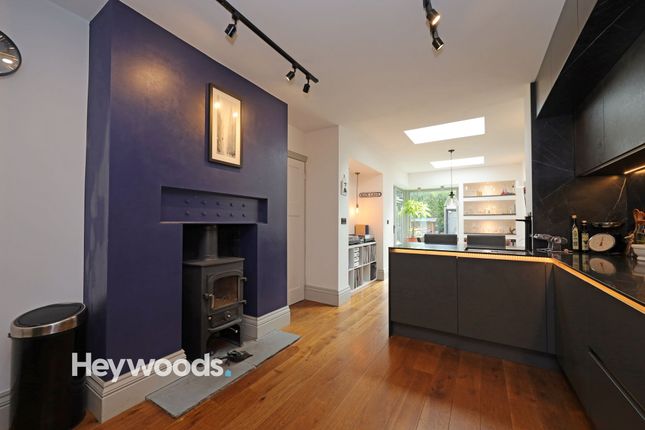 31 Beresford Crescent, Newcastle photo 4