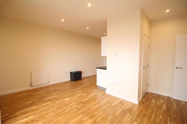 206 The Panorama, Park Street, Ashford photo 4