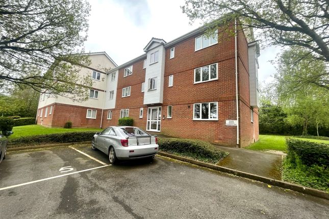 Flat to rent in Walled Meadow, Andover