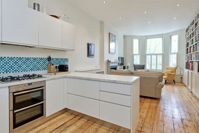 Flat for sale in St. Charles Square, London
