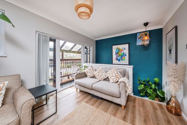 2, Edison Square, Shenley Lodge, Milton Keynes photo 2
