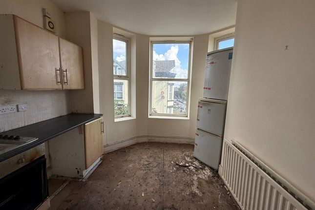 Flat 8 (FFF) 123-125, Grange Road West, PRENTON photo 5
