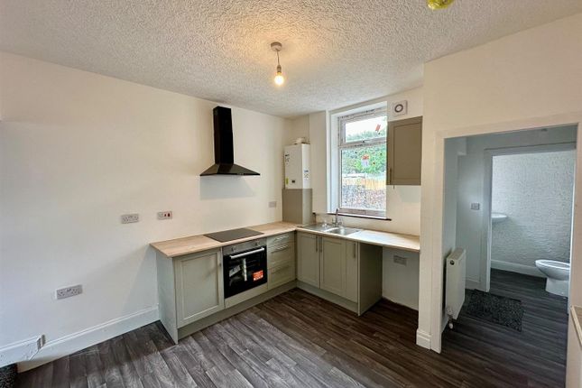 12, Clive Road, Manchester photo 4