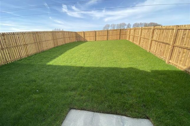 35, Fallow Park, Wallsend photo 2