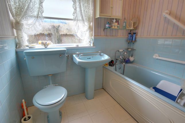 Detached bungalow for sale in Highfield Way, North Ferriby