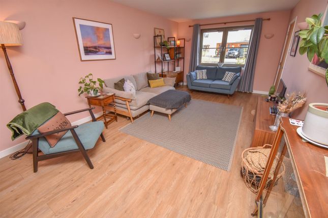 25, The Glebe, Beauly photo 2