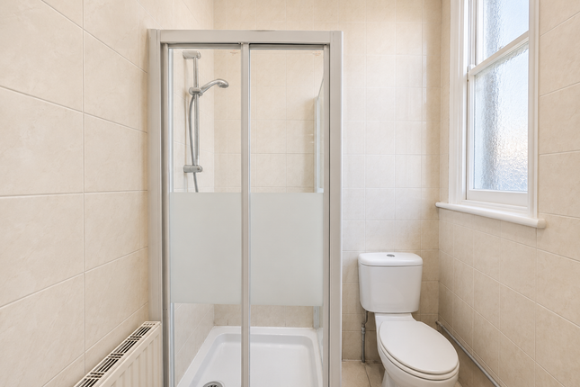 Flat 1, Bromley Road, London, SE6 2PG, London photo 5