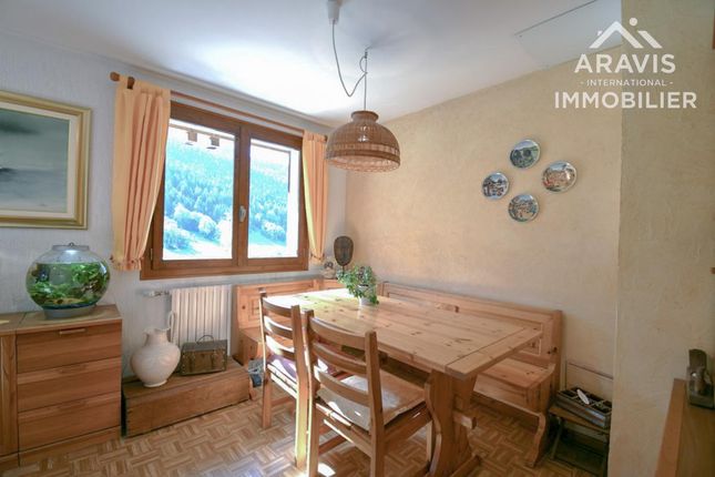 Apartment for sale in Rhône-Alpes, Haute-Savoie, La Clusaz